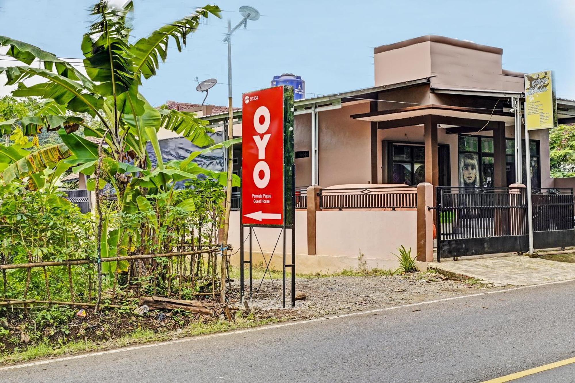 Pameungpeuk  Oyo 91334 Permata Papua Guest House מראה חיצוני תמונה