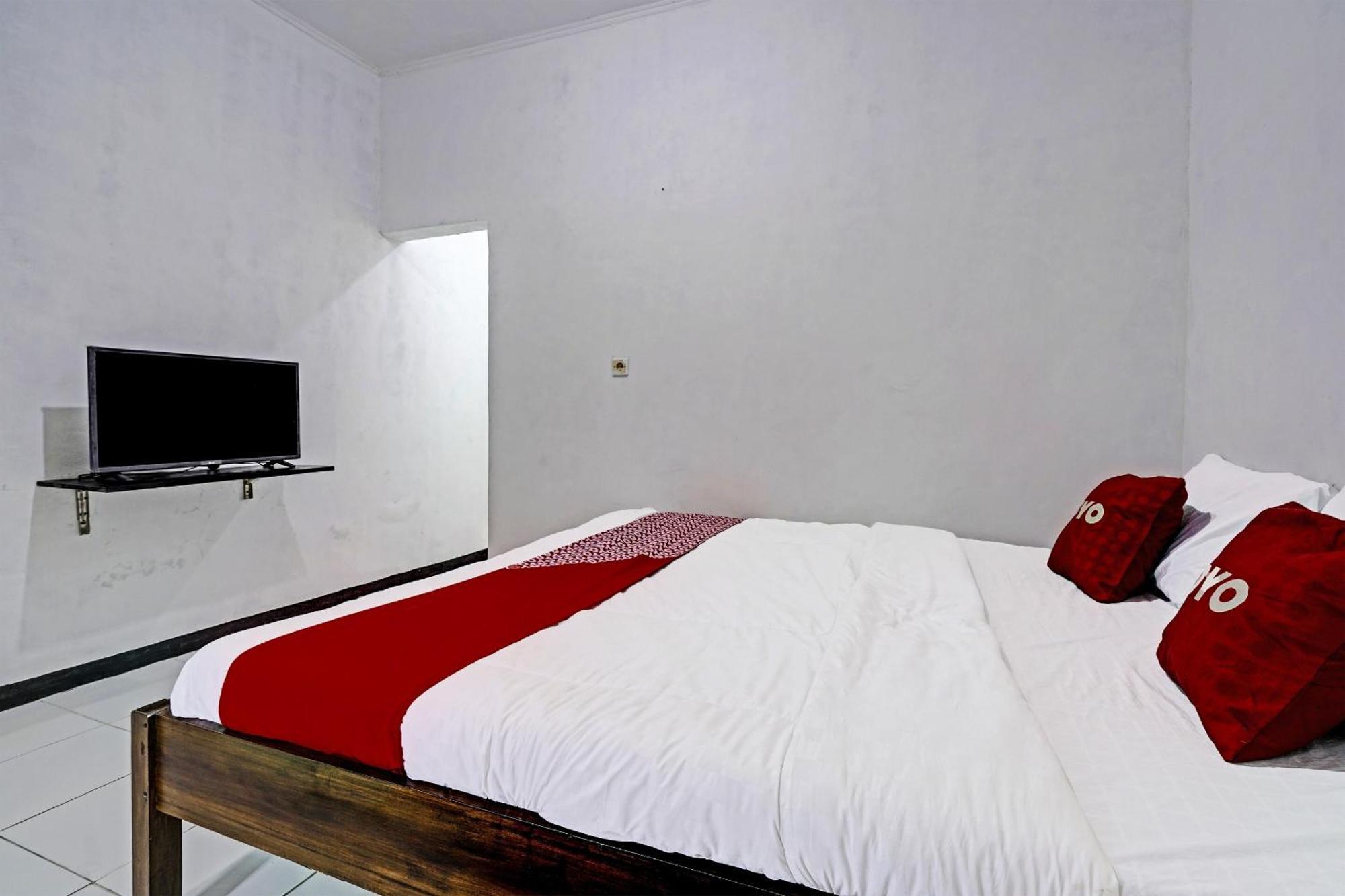 Pameungpeuk  Oyo 91334 Permata Papua Guest House מראה חיצוני תמונה