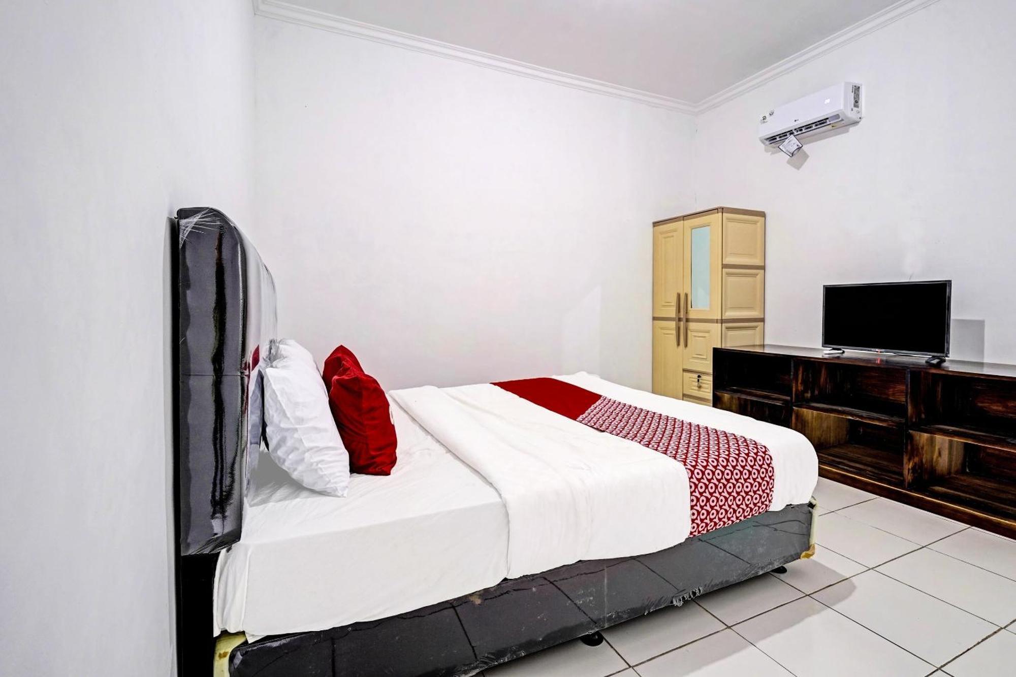 Pameungpeuk  Oyo 91334 Permata Papua Guest House מראה חיצוני תמונה