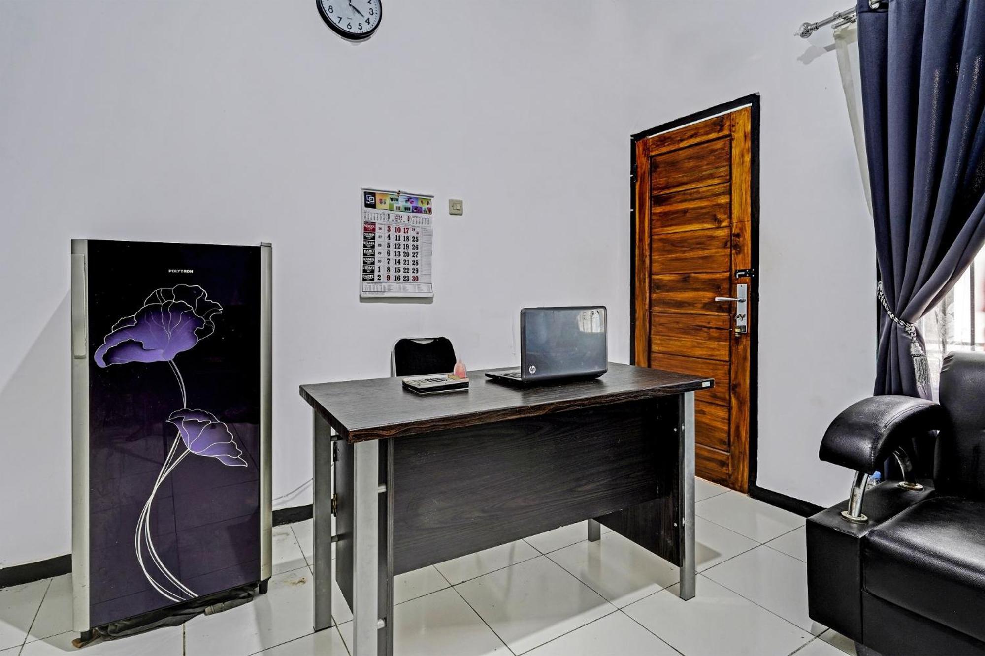 Pameungpeuk  Oyo 91334 Permata Papua Guest House מראה חיצוני תמונה