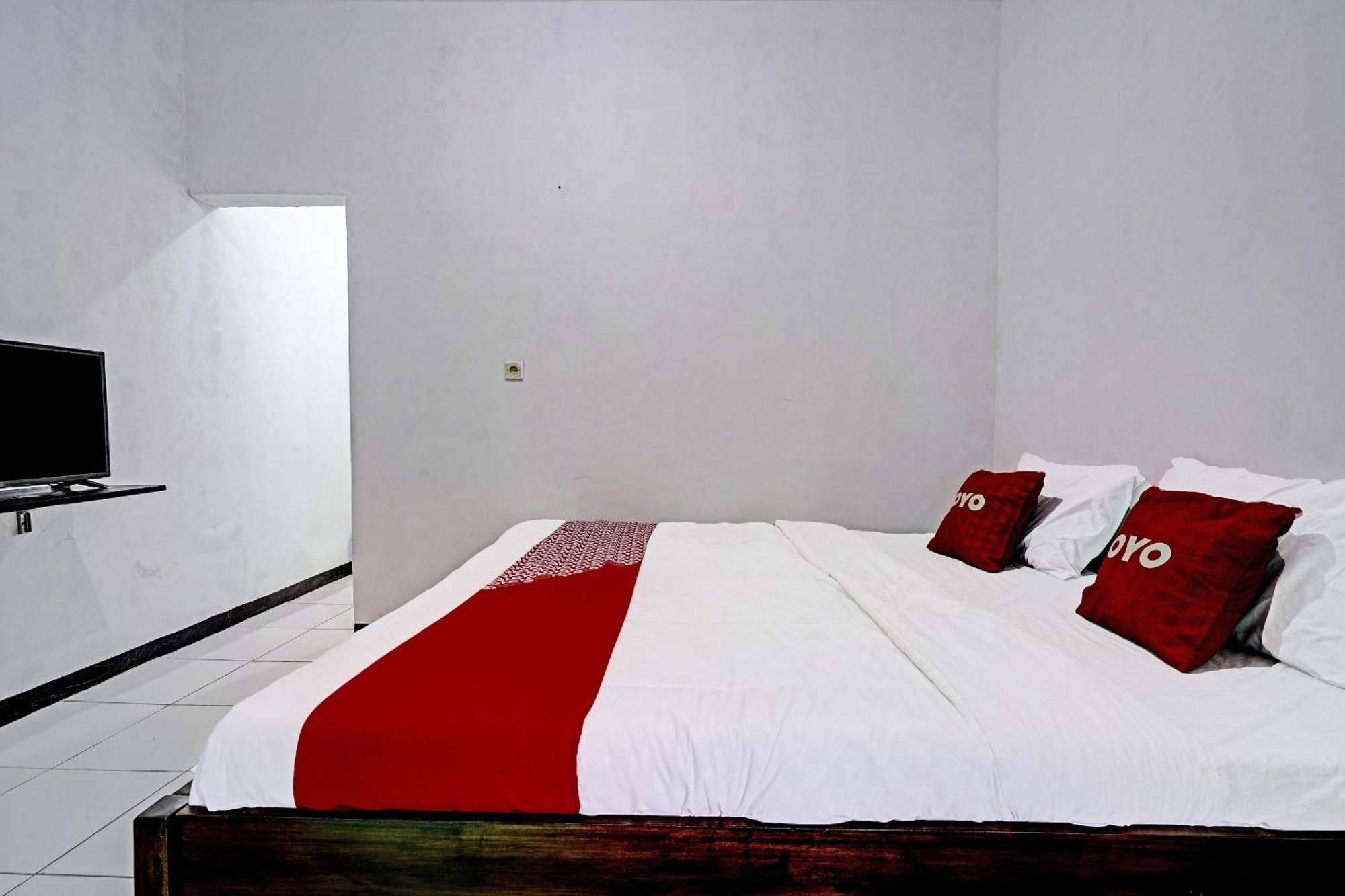 Pameungpeuk  Oyo 91334 Permata Papua Guest House מראה חיצוני תמונה