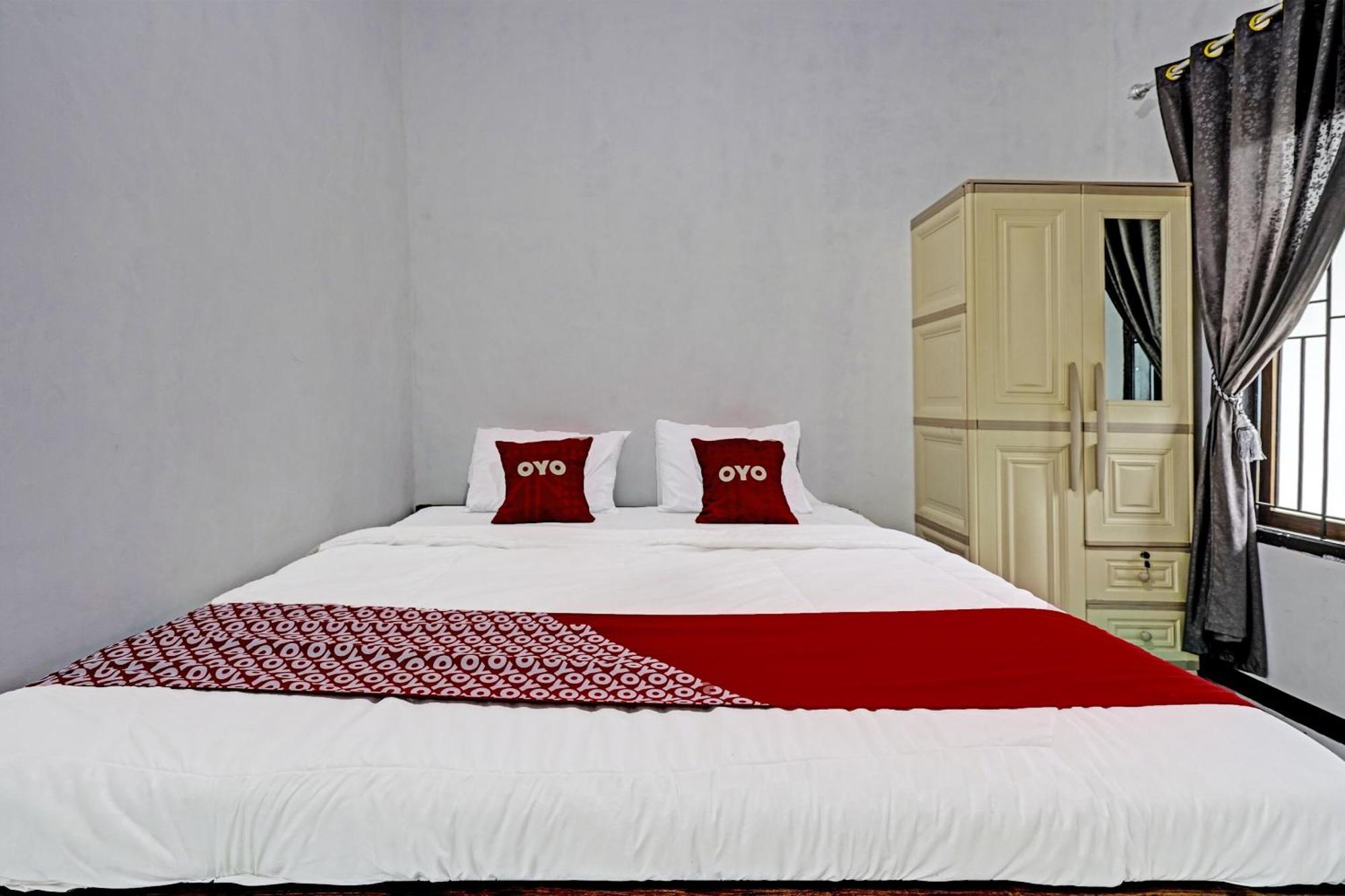 Pameungpeuk  Oyo 91334 Permata Papua Guest House מראה חיצוני תמונה